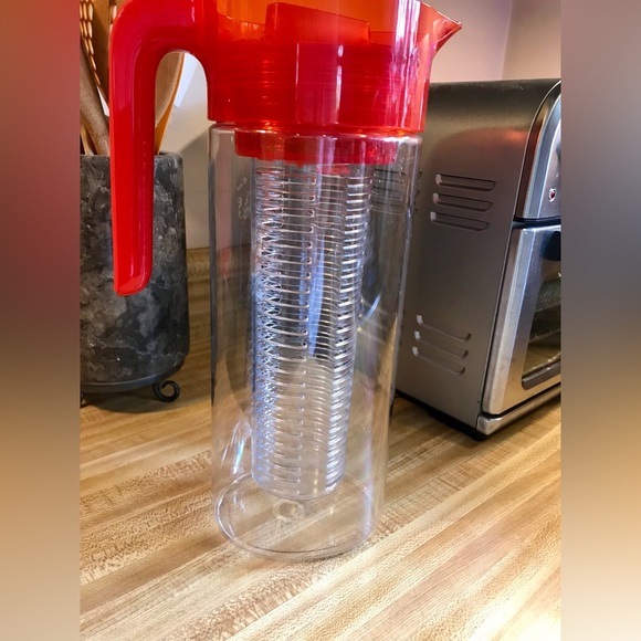 2/$10 PRIMULA Tall Plastic Fruit Infuser Water Pitcher Cucumber Water Container - Picture 4 of 14